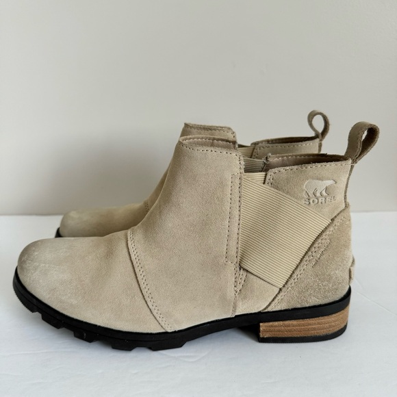Sorel Women's Ankle Booties in Light Tan - Picture 6 of 14